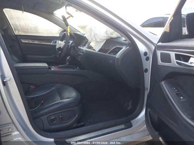 Hyundai Genesis 3.8 2015 KMHGN4JE1FU069830 Image 5