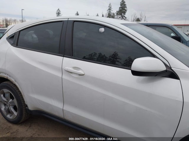 Honda HR-V LX 2017 3CZRU6H31HM729673 Image 14