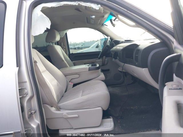 2011 CHEVROLET SILVERADO 1500 LT VIN: 3GCPCSE00BG248760