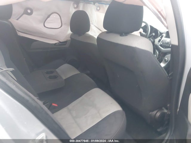 Chevrolet Cruze Ls Manual 2014 1G1PB5SGXE7186153 Image 8