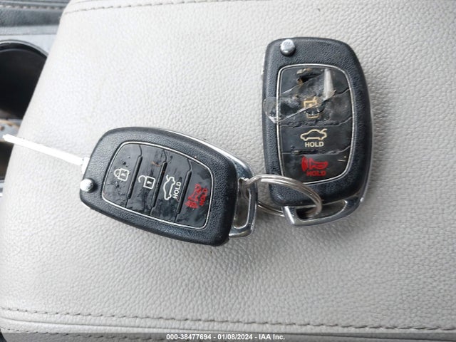 Hyundai SONATA SE 2017 5NPE24AF7HH458644 Image 11