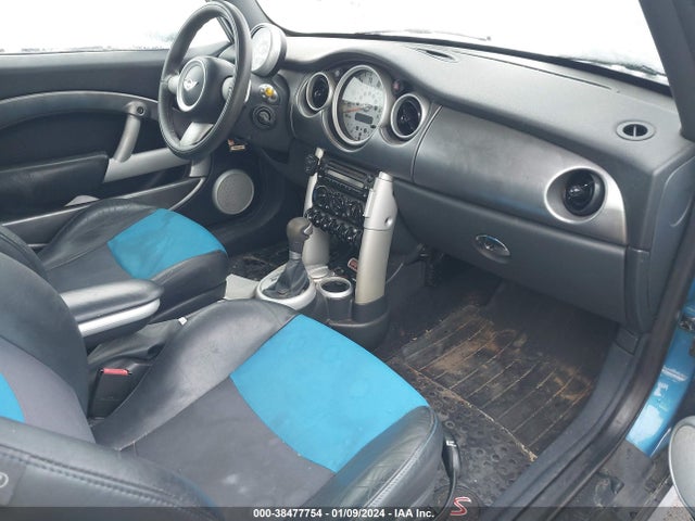 2008 MINI COOPER S WMWRH33588TL97330 Photo 4