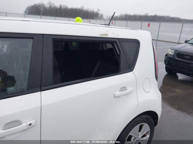 KNDJN2A24G7306864 KIA Soul