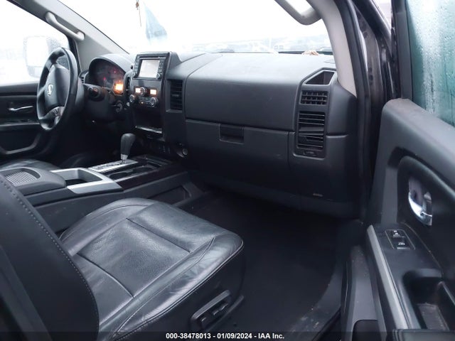 2015 NISSAN TITAN SL VIN: 1N6BA0ED4FN500947