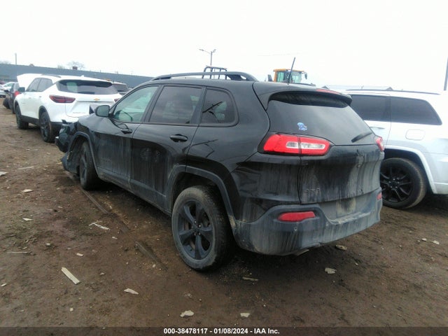 1C4PJMCB6GW203160 Jeep Cherokee Altitude