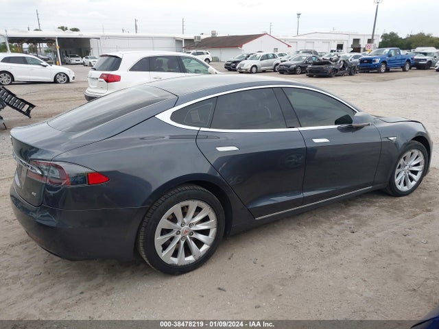 Tesla Model S 60/70/75/85 2016 5YJSA1E12GF159403 Image 13