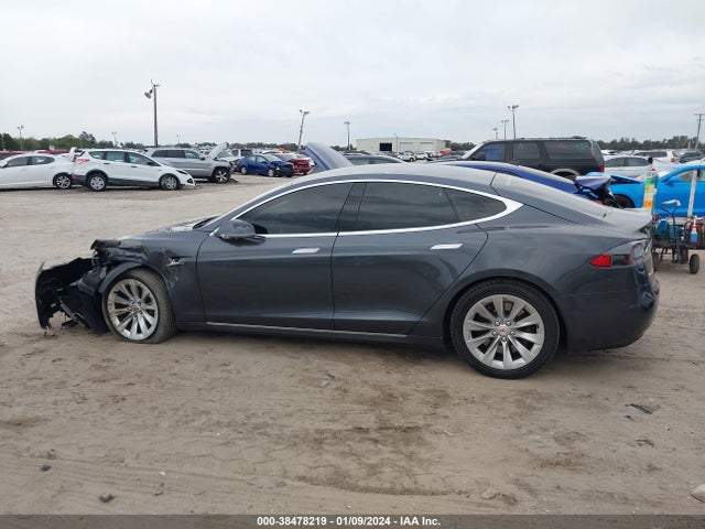 Tesla Model S 60/70/75/85 2016 5YJSA1E12GF159403 Image 14