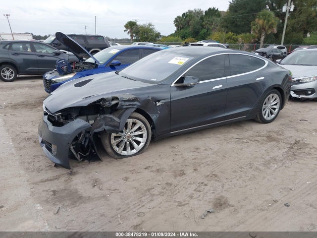Tesla Model S 60/70/75/85 2016 5YJSA1E12GF159403 Image 2
