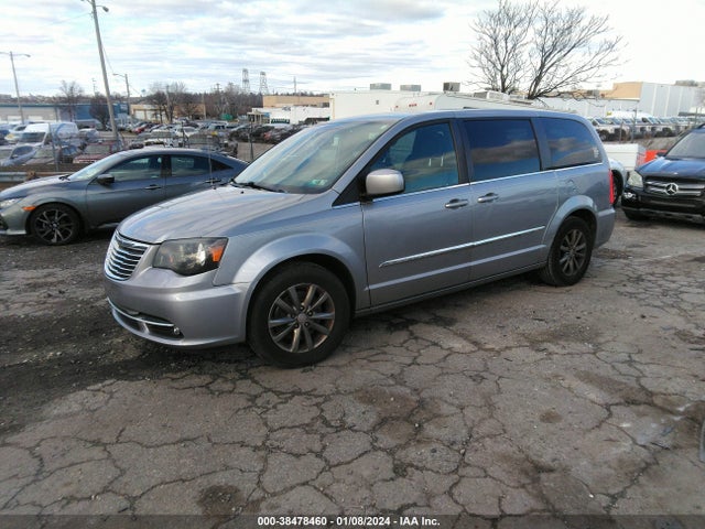 2C4RC1HG4FR562374 Chrysler Town & Country S