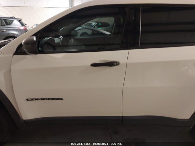 Jeep Compass Sport 4x4 2018 3C4NJDAB9JT464905 Image 14