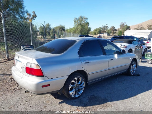 1997 HONDA ACCORD VALUE VIN: 1HGCD5689VA148355