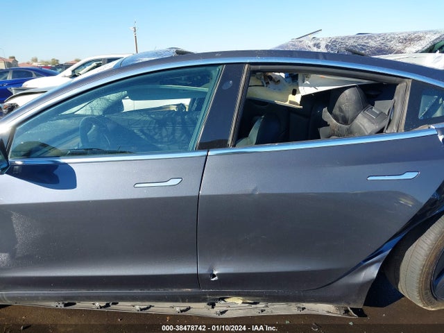 2018 TESLA MODEL 3 LONG RANGE/PERFORMANCE VIN: 5YJ3E1EB0JF128515