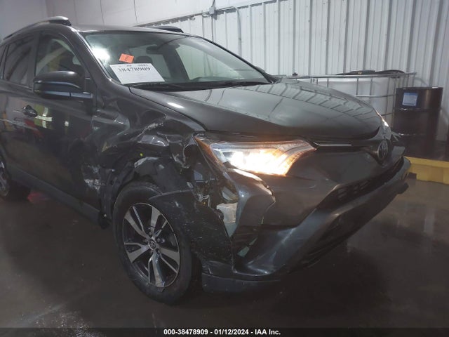Toyota RAV4 LE 2017 JTMZFREV1HJ115291 Image 6