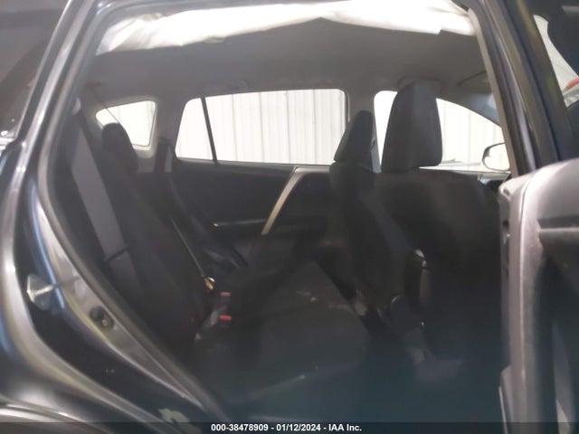 Toyota RAV4 LE 2017 JTMZFREV1HJ115291 Image 8