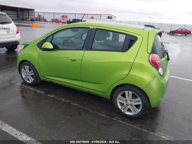 Chevrolet Spark 1lt Cvt 2015 KL8CD6S91FC798489 Image 3
