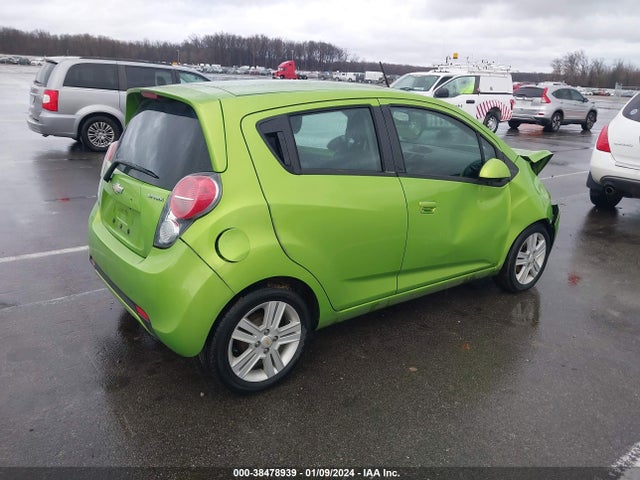 Chevrolet Spark 1lt Cvt 2015 KL8CD6S91FC798489 Image 4