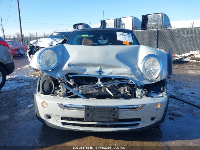 2008 MINI COOPER WMWRF33518TG19036 Photo 5