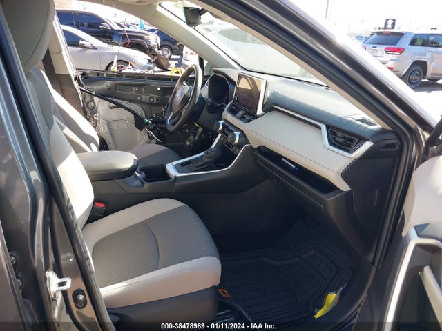 2023 TOYOTA RAV4 XLE VIN: 2T3W1RFV8PW246945