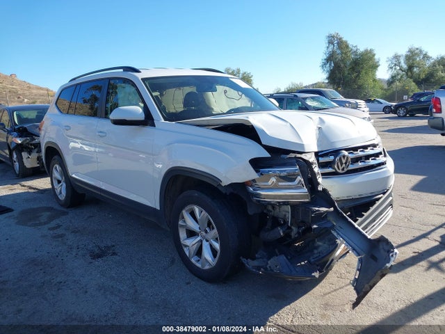 2020 1V2AP2CA7LC501176 main image