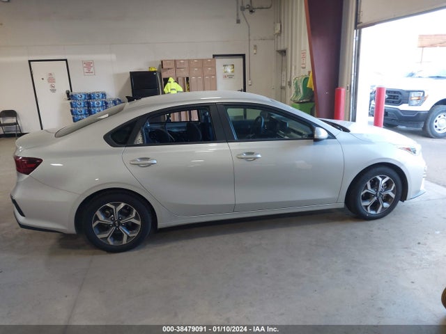 2021 KIA FORTE LXS VIN: 3KPF24AD5ME363405