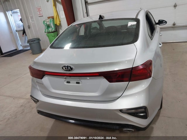 2021 KIA FORTE LXS VIN: 3KPF24AD5ME363405