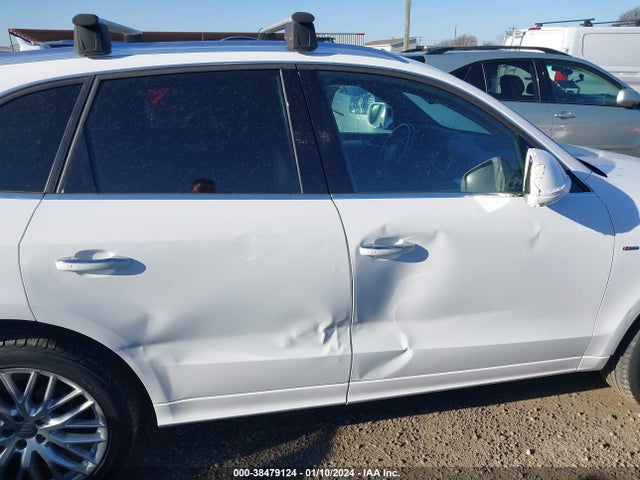 Audi Q5 2.0t Premium 2017 WA1M2AFP2HA049948 Image 13