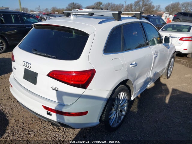 Audi Q5 2.0t Premium 2017 WA1M2AFP2HA049948 Image 4
