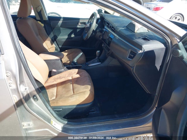 Toyota Corolla Le Plus 2015 5YFBURHE9FP214193 Image 4