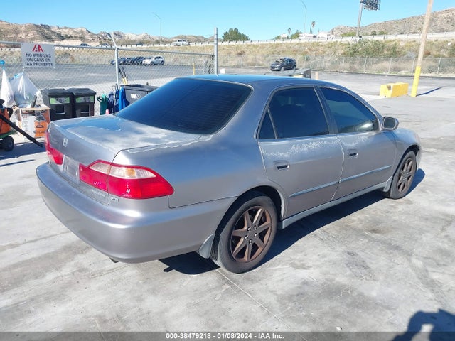 2000 HONDA ACCORD 3.0 LX VIN: 1HGCG1649YA030226