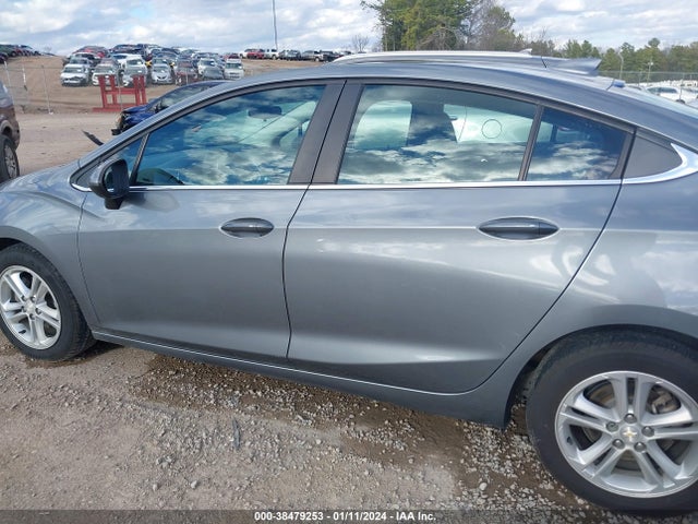 Chevrolet Cruze Lt Auto 2018 1G1BE5SM8J7143755 Image 14
