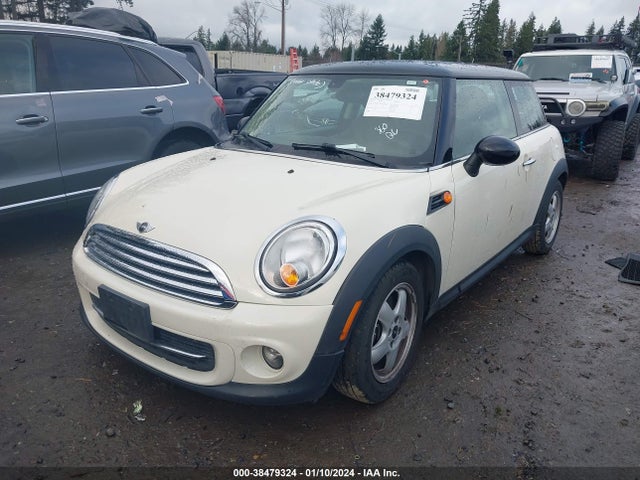 2011 MINI COOPER WMWSU3C5XBT253105 Photo 1