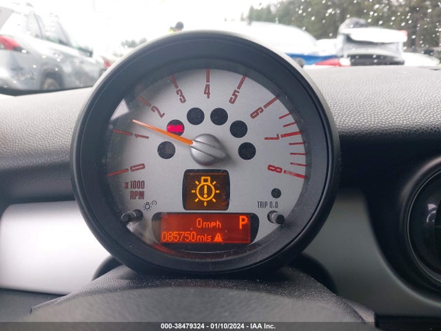 2011 MINI COOPER WMWSU3C5XBT253105 Photo 6