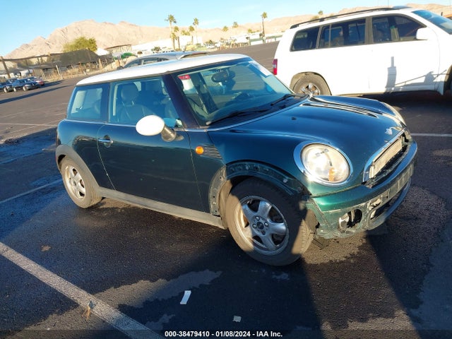 2009 MINI COOPER WMWMF33519TW79973 Photo 0