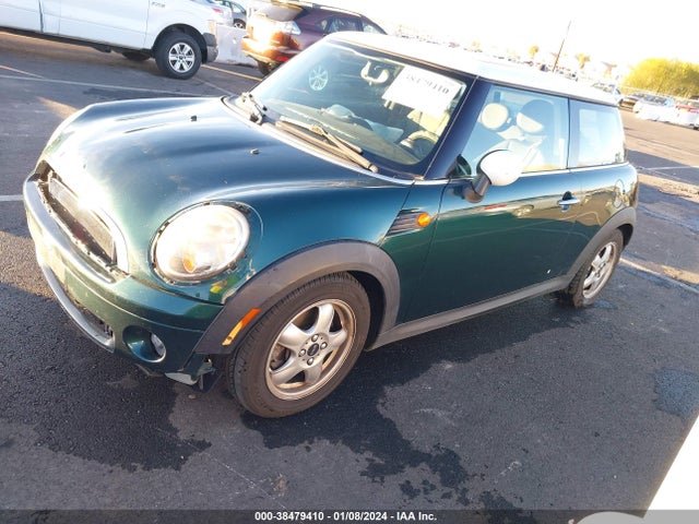 2009 MINI COOPER WMWMF33519TW79973 Photo 1