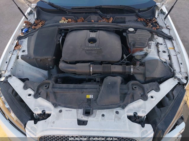 2014 JAGUAR XF SAJWA0ESXEPU10449 Photo 9