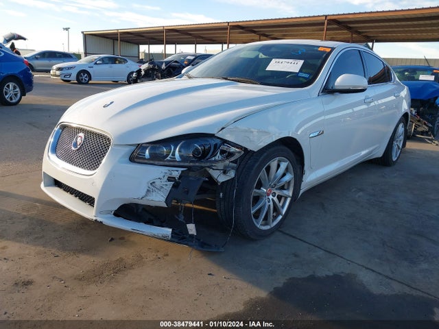 2014 JAGUAR XF SAJWA0ESXEPU10449 Photo 1