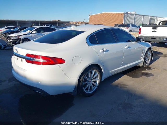 2014 JAGUAR XF SAJWA0ESXEPU10449 Photo 3