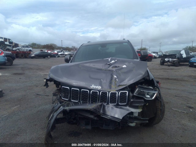 1C4RJEAG9HC664482 Jeep Grand Cherokee Laredo 4x2