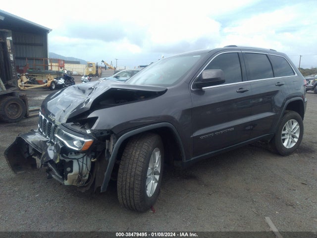 1C4RJEAG9HC664482 Jeep Grand Cherokee Laredo 4x2