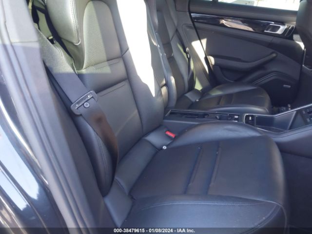 WP0AA2A78KL100146 Porsche PANAMERA 4