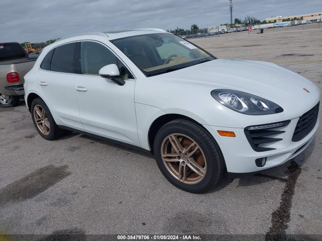 2017 PORSCHE MACAN WP1AB2A51HLB15039 Photo 0