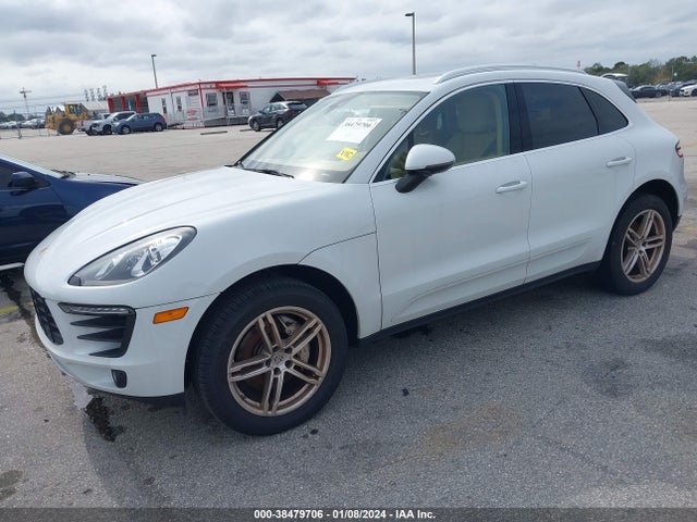 2017 PORSCHE MACAN WP1AB2A51HLB15039 Photo 1