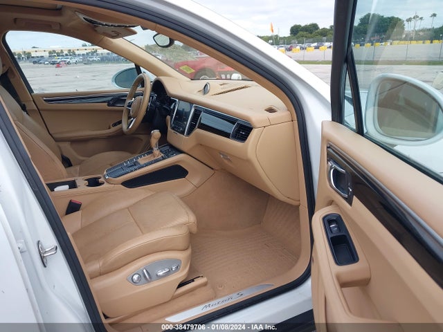 2017 PORSCHE MACAN WP1AB2A51HLB15039 Photo 4
