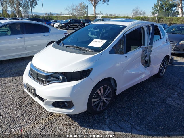 Honda FIT EX 2018 3HGGK5H82JM728676 Image 2