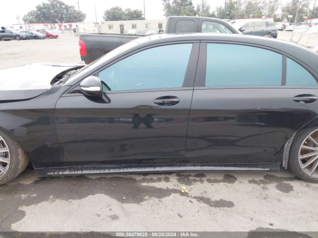 WDDUG8CB6GA233349 Mercedes-Benz S 550