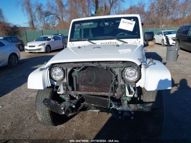 1C4HJWEG2JL918437 Jeep Wrangler Jk Unlimited Sahara 4x4