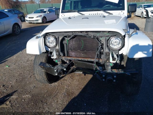 1C4HJWEG2JL918437 Jeep Wrangler Jk Unlimited Sahara 4x4