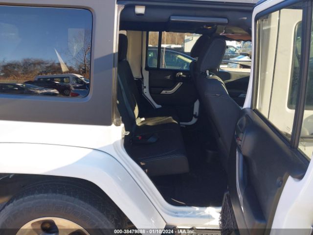 1C4HJWEG2JL918437 Jeep Wrangler Jk Unlimited Sahara 4x4