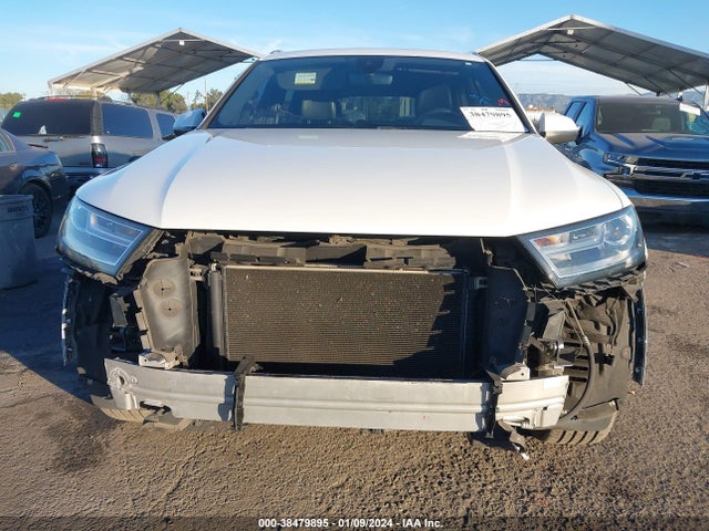 WA1LHAF75HD044591 Audi Q7 2.0t Premium
