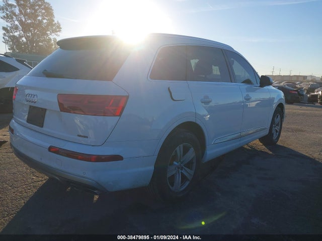 WA1LHAF75HD044591 Audi Q7 2.0t Premium